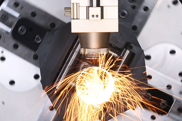 How to Make Their Own Laser Tube Cutting Chuck Cut More Smoothly And With Higher Precision